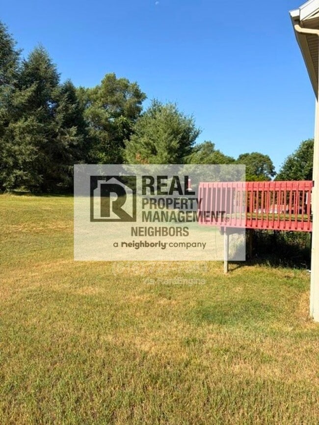 Building Photo - 1636 Northbend Dr NE