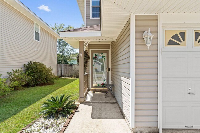 Building Photo - Turn-Key 3 Bed, 2.5 Bath Two-Story Home – ...