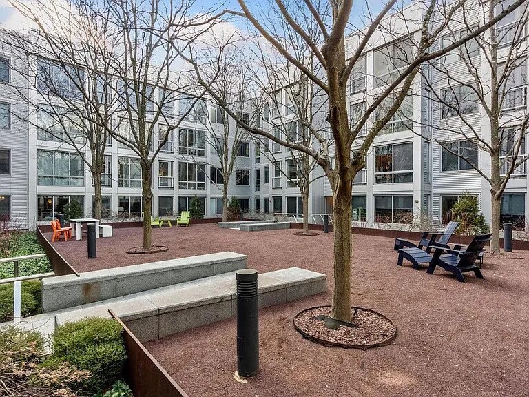 Building Photo - 4101 Albemarle St NW