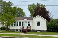 Building Photo - 1817 Lewis St