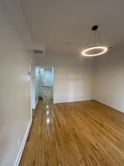 Building Photo - 820 N Leavitt St