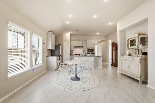 Building Photo - 10526 Cabot Trl