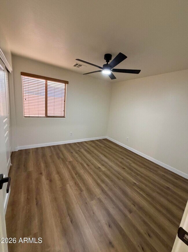 Building Photo - 46058 W Tulip Ln