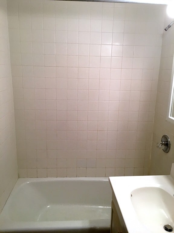 Building Photo - 950 Massachusetts Ave