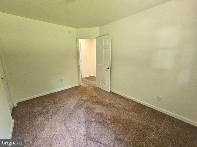 Building Photo - 58 Edgewood Rd