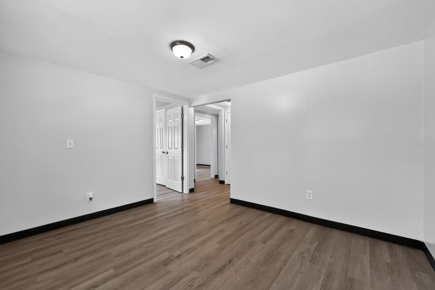 Building Photo - 1626 Telfair St Ln