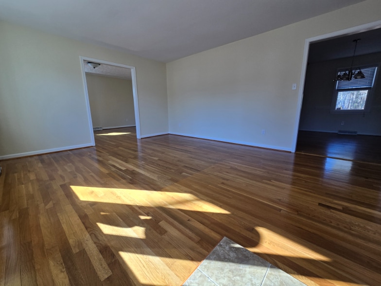 Building Photo - 20716 Vernetta Ln