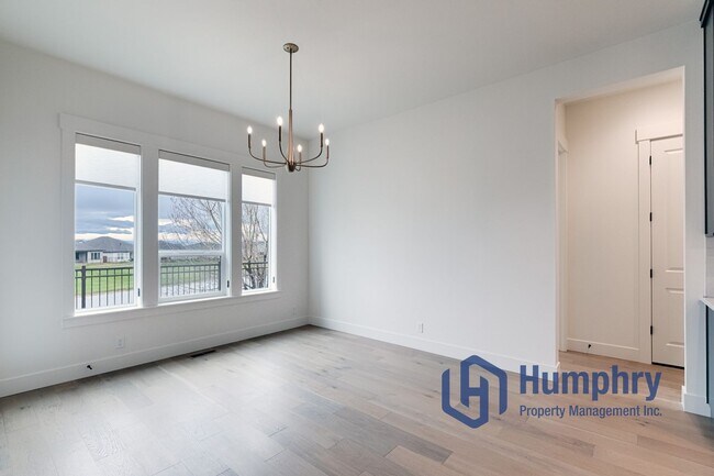 Building Photo - Brand new home stunning Valor Estates in Kuna