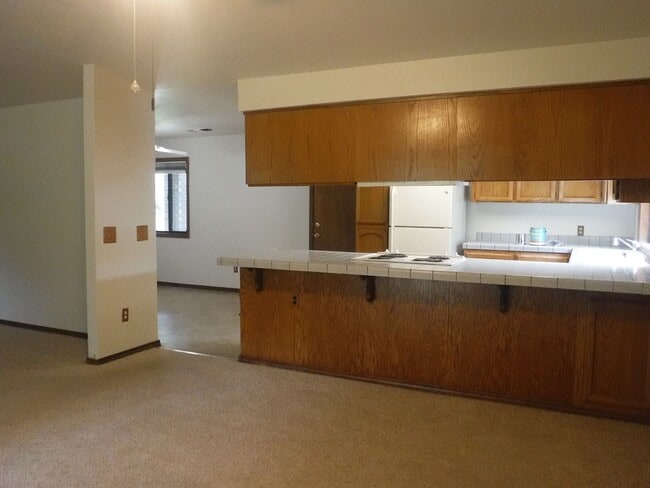 Building Photo - 3314 Somerset Ave
