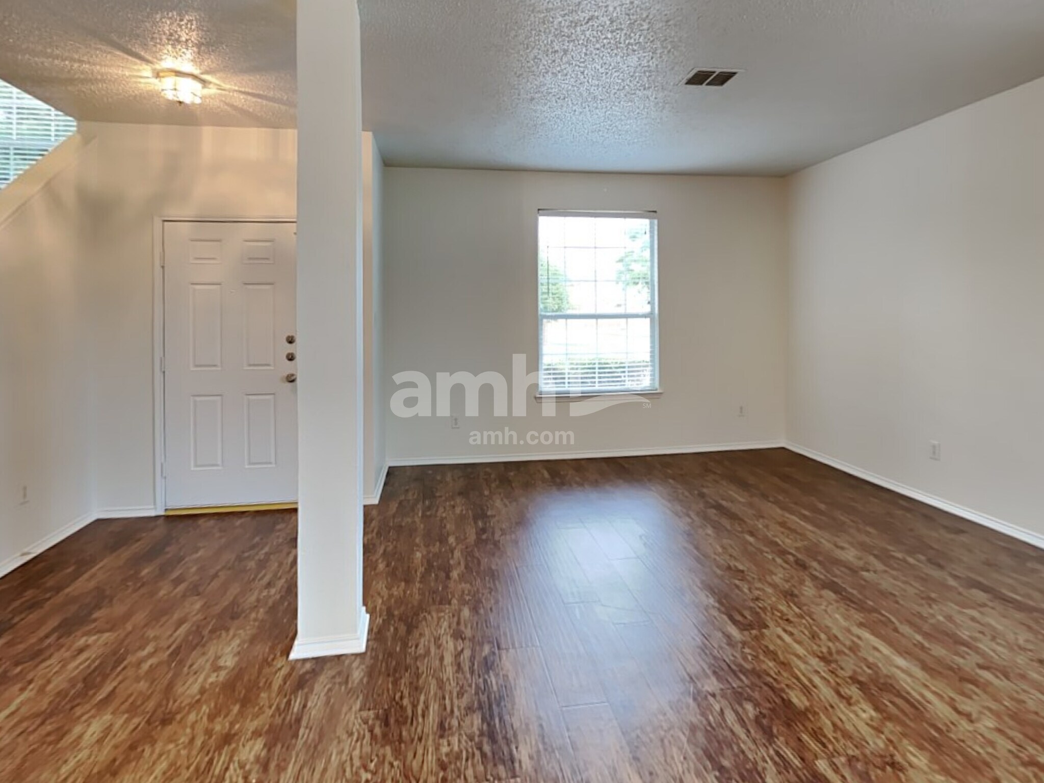 Building Photo - 2863 Deer Ridge Dr