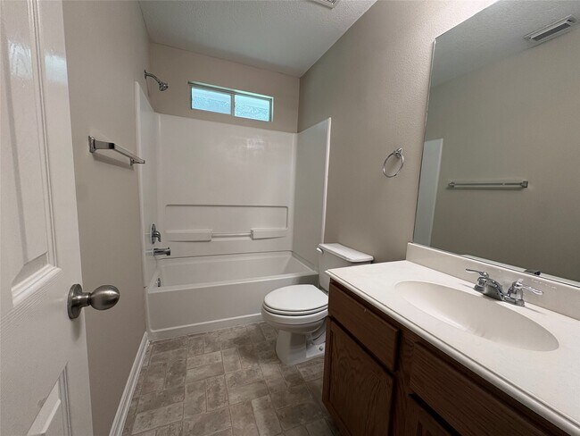 Building Photo - 5525 N Buffalo Cir