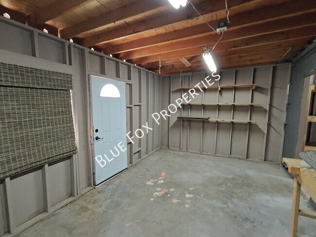 Building Photo - 9742 E Cannon Pl