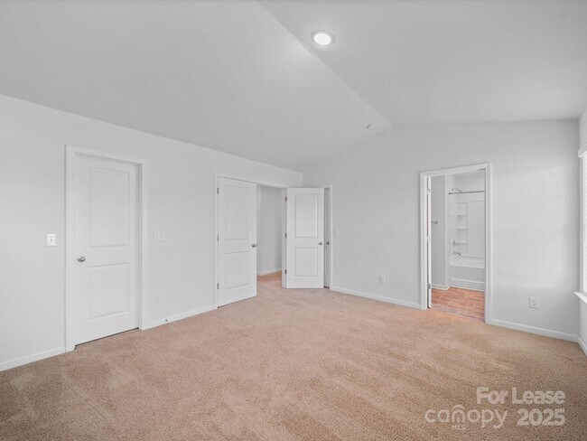 Building Photo - 1008 Hudson Taylor Ln