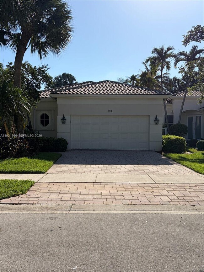 Building Photo - 2518 Bay Pointe Ct