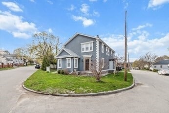 Building Photo - 15 Ancona Rd