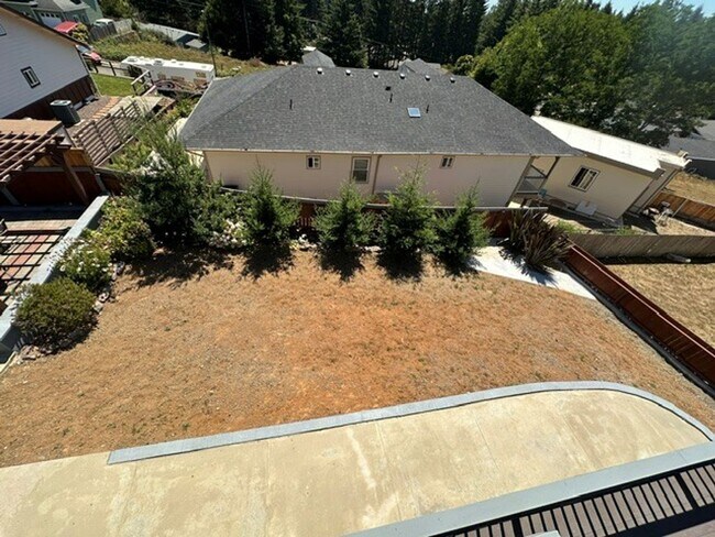 Building Photo - 7175 Vista Ridge Dr