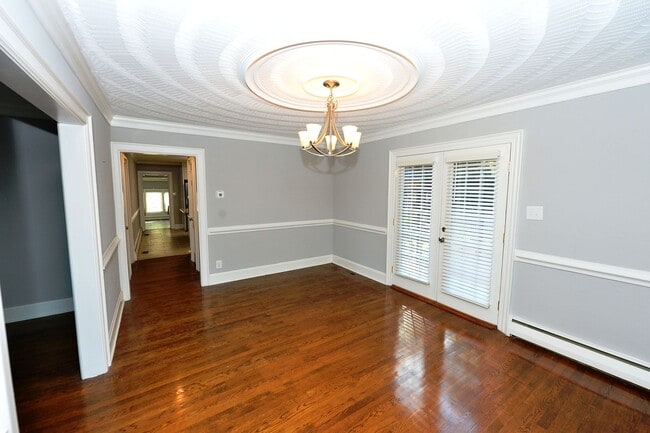 Building Photo - Water View, private wooded lot on dead end...