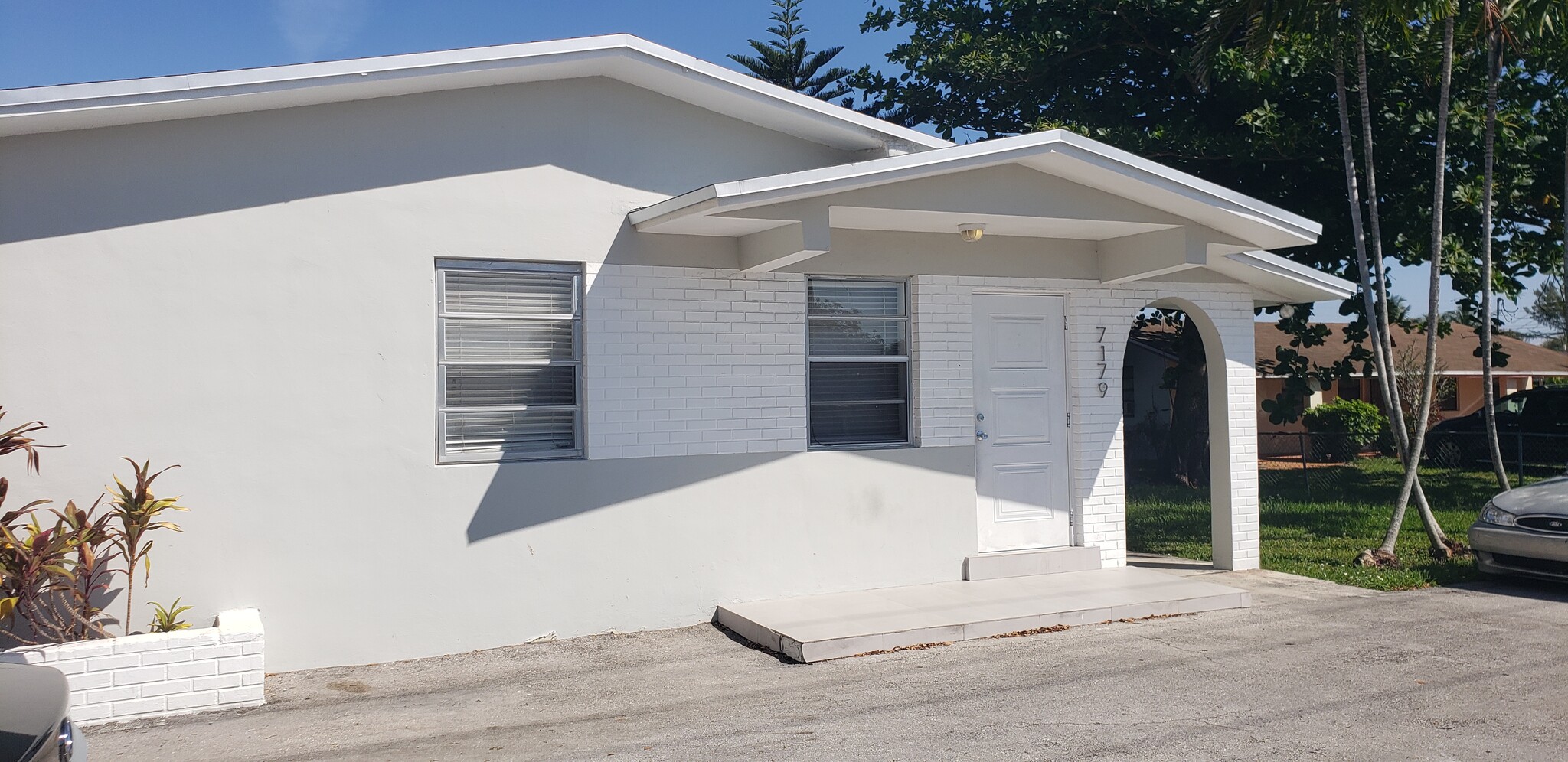 Front Entry - 7179 SW 21st St