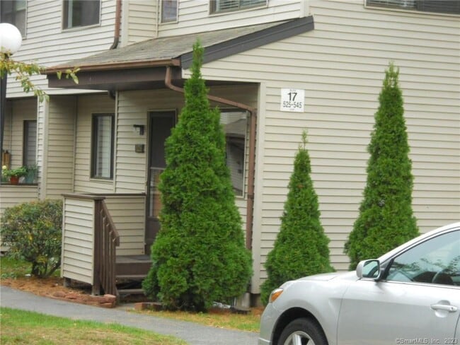 Building Photo - 525 Cypress Rd