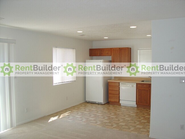 Building Photo - Rent this home before November Ends and get $300 off your 3rd month's rent!!!