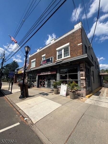 Building Photo - 112 N Washington Ave
