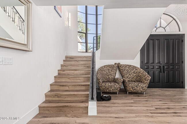 Building Photo - 10113 E Topaz Dr