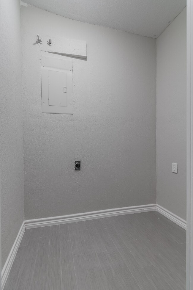 Building Photo - 101 Will St