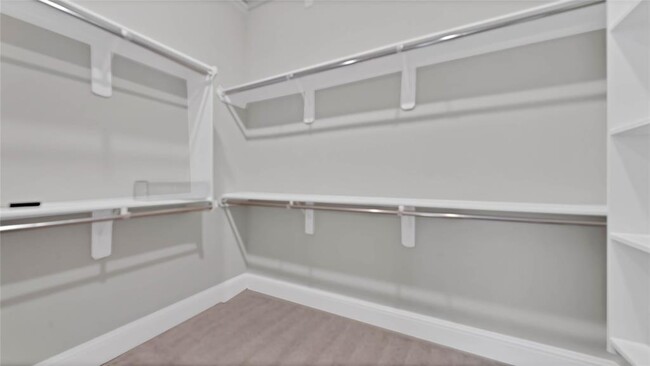 Building Photo - 13214 Pkwy Meadows Dr