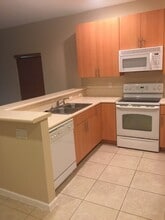 Building Photo - 3102 NW 24th Way