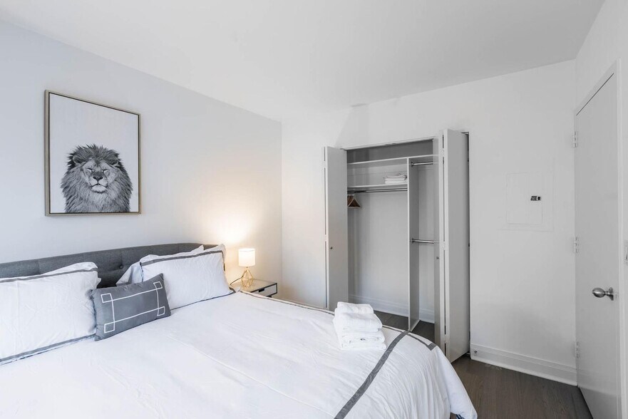 Building Photo - 47 E 33rd St