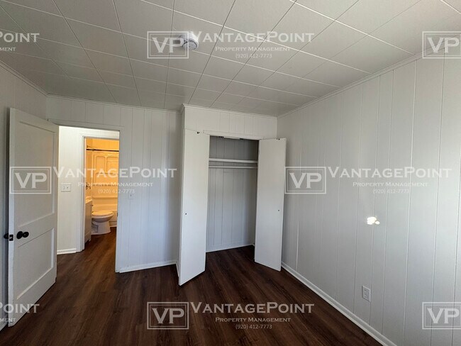 Building Photo - 501 S Huron St