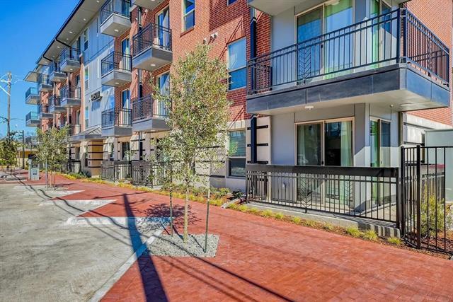 Building Photo - 1200 E 15th St