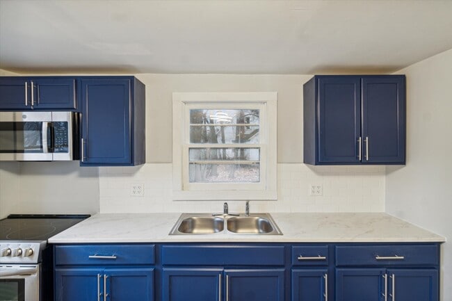 Building Photo - 1025 Cady Ct