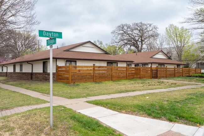 Building Photo - 750 W Dayton Ave