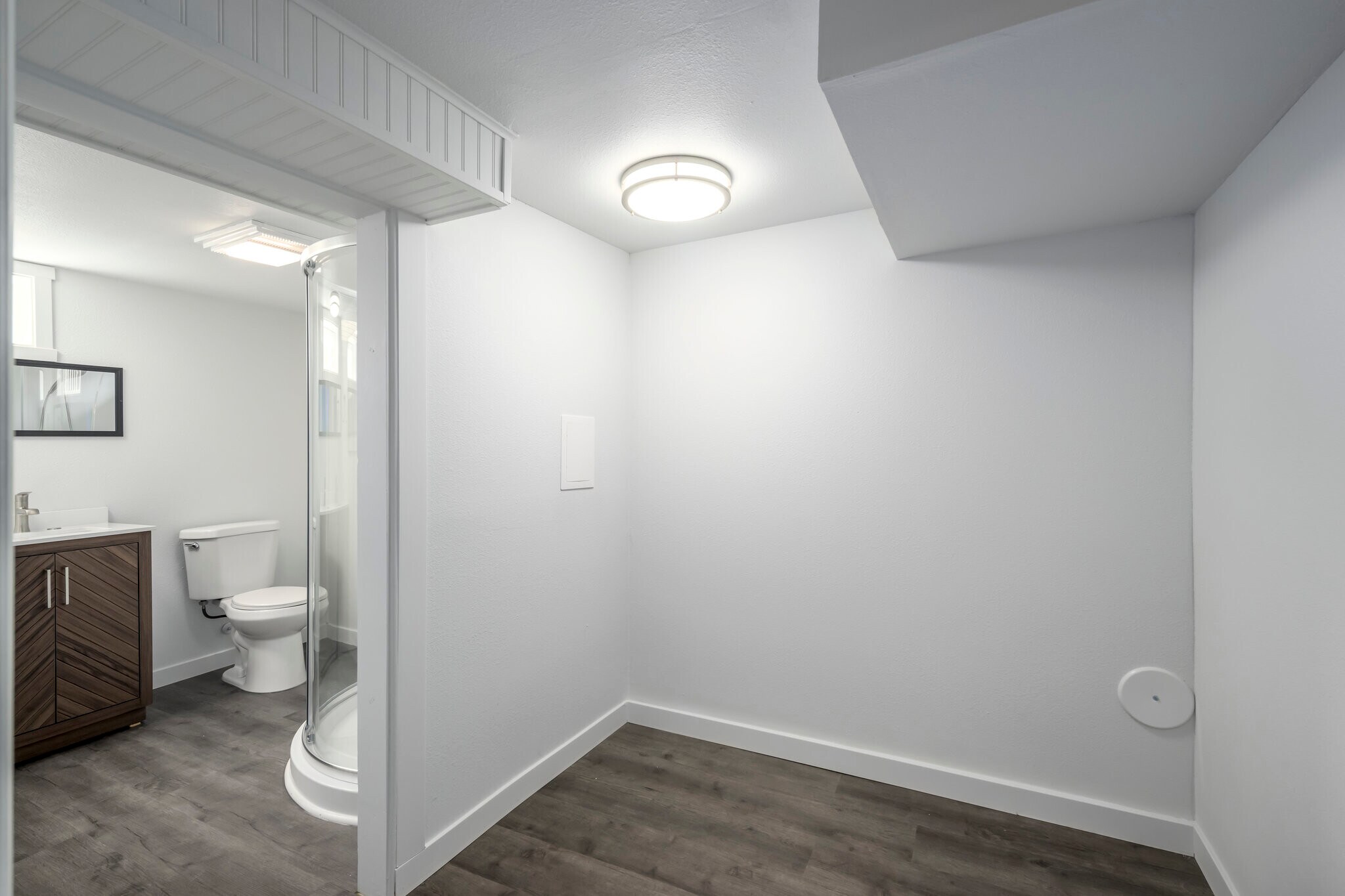 Building Photo - 547 N 650 E