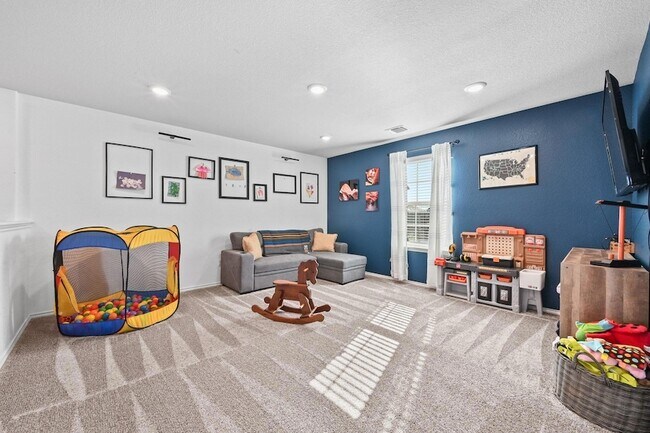 Building Photo - 317 Black Alder St