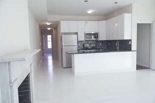 Building Photo - 30 E Preston St
