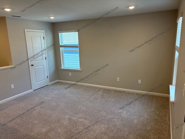 Building Photo - 2632 Pivot Rdg Dr