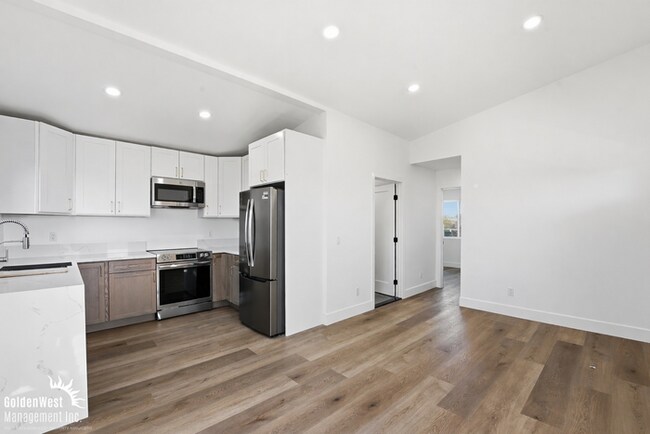 Building Photo - Beautiful New Build 2Bdm 1 Ba Downstairs Apartment in Clairemont Mesa!