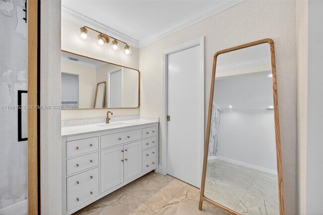 Building Photo - 13280 SW 39th Terrace