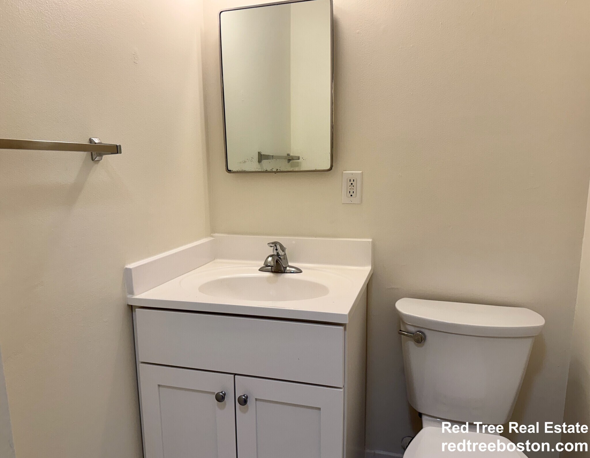 Building Photo - 185 Freeman St