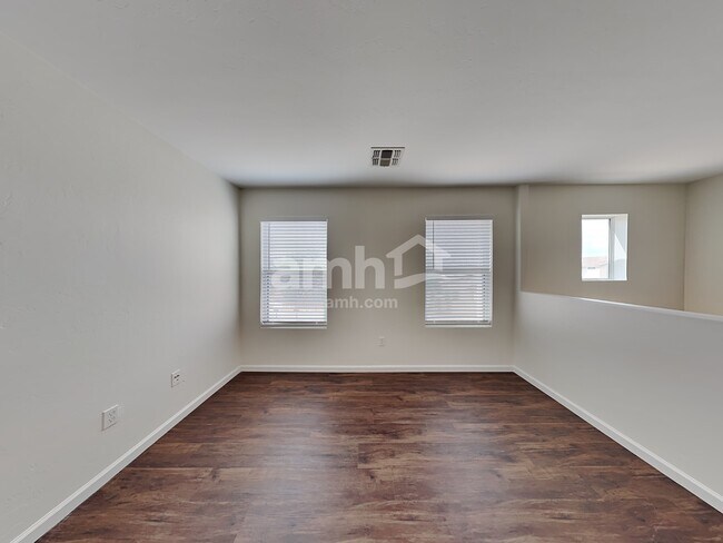 Building Photo - 67 W Paseo Celestial