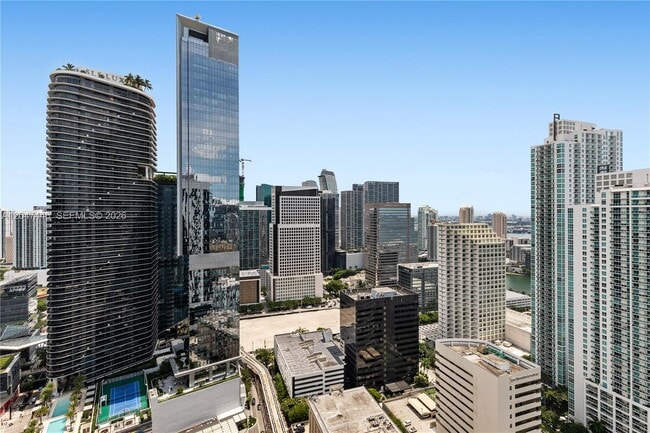 Building Photo - 1000 Brickell Plaza