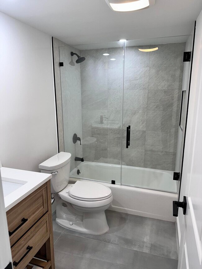 Building Photo - 330 N Federal Hwy