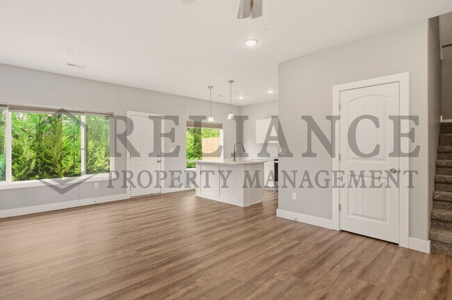 Building Photo - 4647 E 45th St N