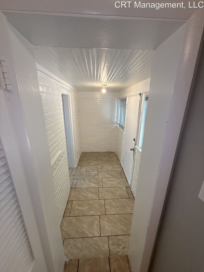 Building Photo - Charming 2 Bed Home Near Central Park
