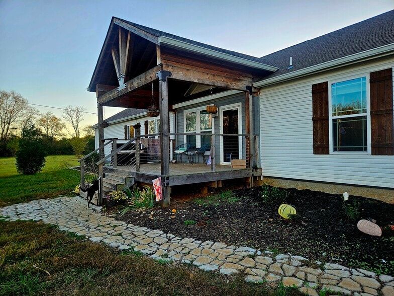 Primary Photo - 1508 Richardson Rd