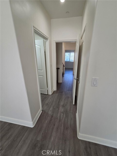 Building Photo - 10220 Samoa Ave