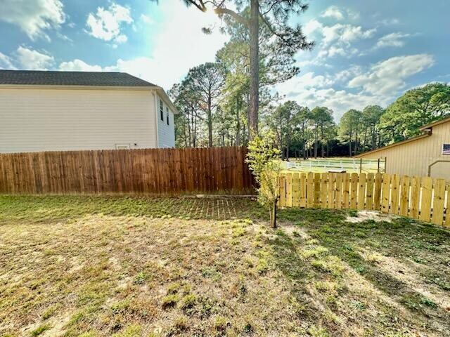 Building Photo - 240 Water Oaks Loop