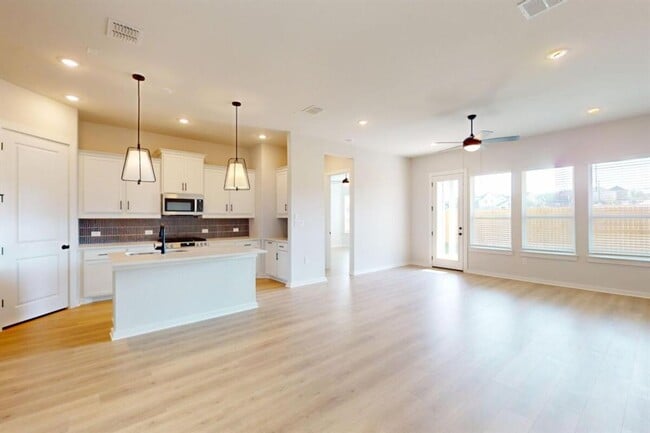 Building Photo - 13209 Stabler Dr